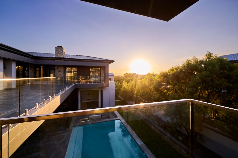 5 Bedroom Property for Sale in Waterfall Country Estate Gauteng