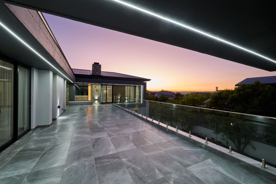 5 Bedroom Property for Sale in Waterfall Country Estate Gauteng