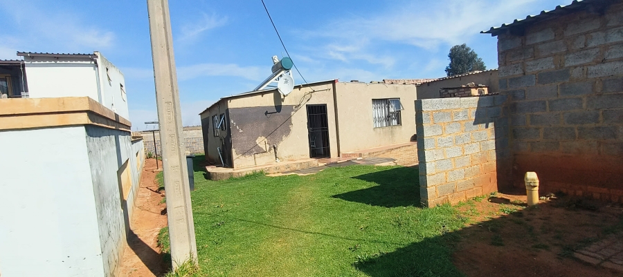 2 Bedroom Property for Sale in Tshepisong Gauteng
