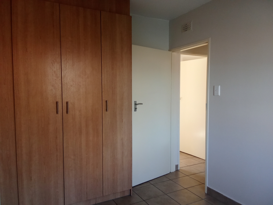 To Let 2 Bedroom Property for Rent in Kibler Park Gauteng