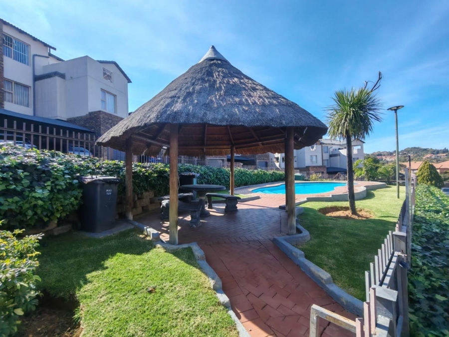 2 Bedroom Property for Sale in Winchester Hills Gauteng