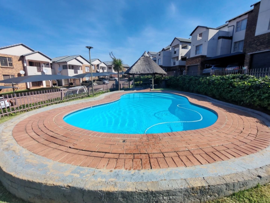 2 Bedroom Property for Sale in Winchester Hills Gauteng