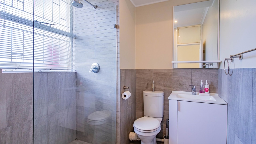 1 Bedroom Property for Sale in Robindale Gauteng