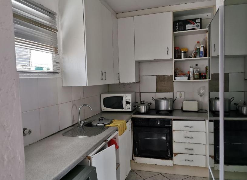 2 Bedroom Property for Sale in Mulbarton Gauteng