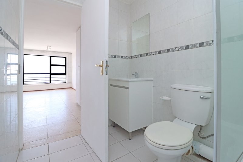 1 Bedroom Property for Sale in Northcliff Gauteng