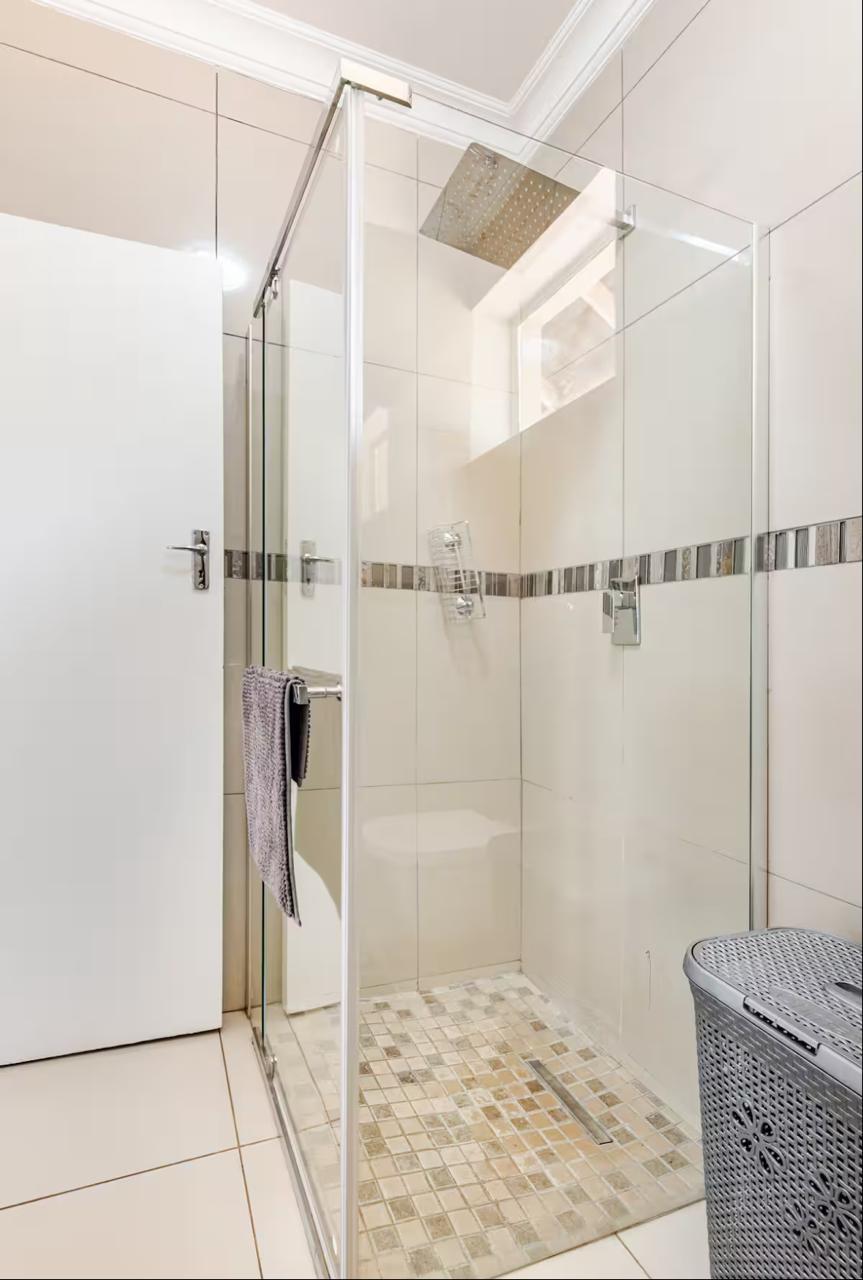 5 Bedroom Property for Sale in Denneoord Gauteng
