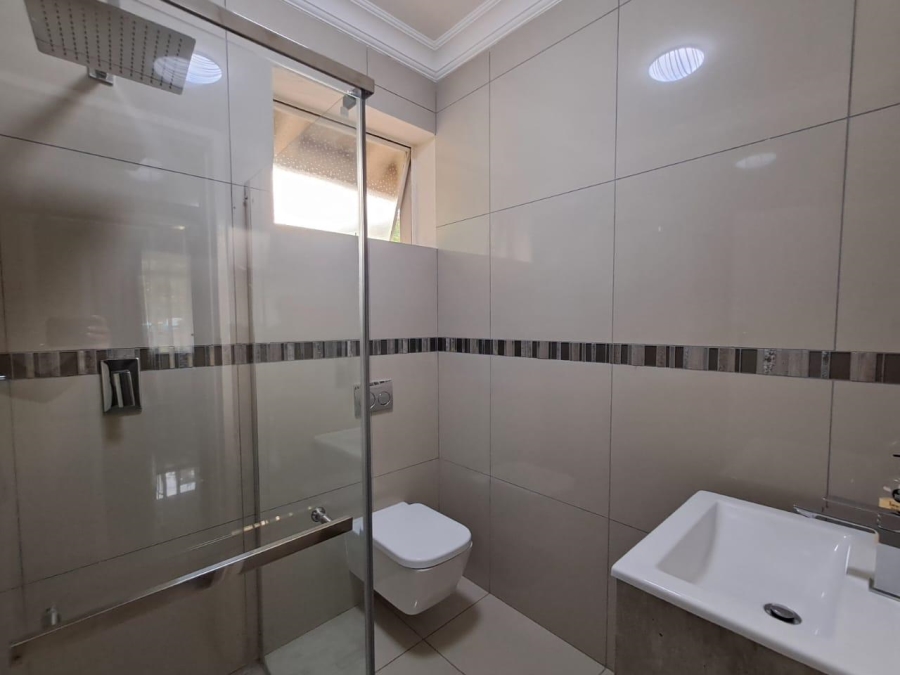 5 Bedroom Property for Sale in Denneoord Gauteng