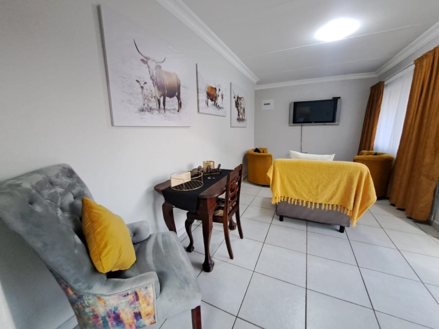 5 Bedroom Property for Sale in Denneoord Gauteng
