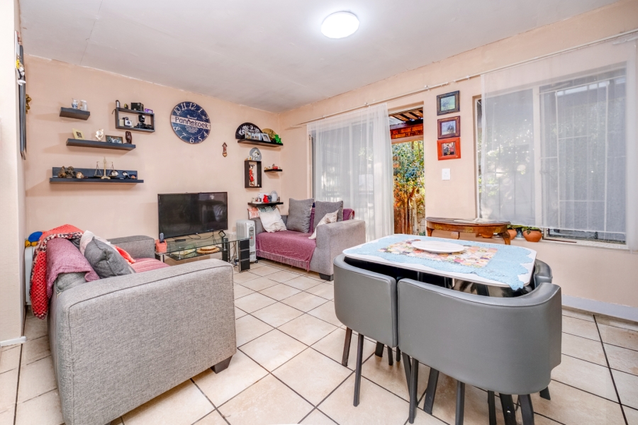 2 Bedroom Property for Sale in Allens Nek Gauteng