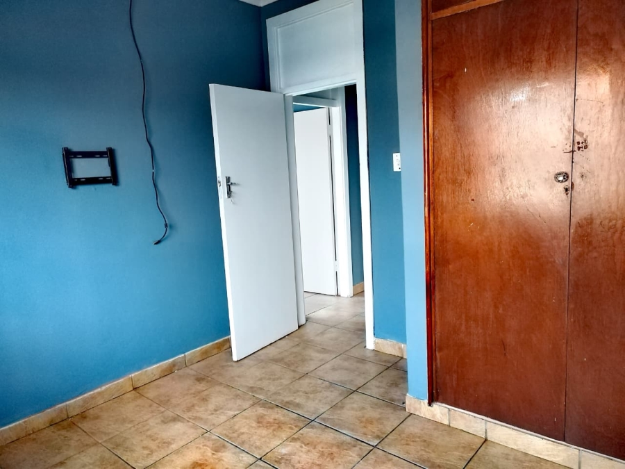 To Let 3 Bedroom Property for Rent in South Hills Gauteng