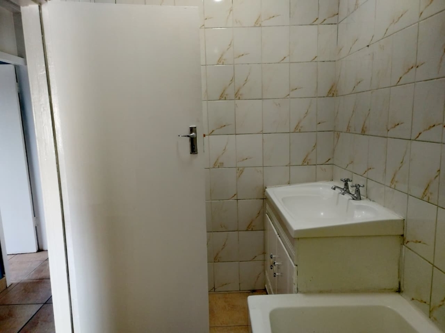 To Let 3 Bedroom Property for Rent in South Hills Gauteng