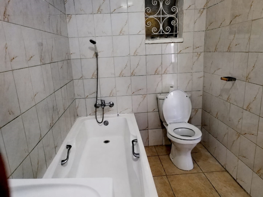To Let 3 Bedroom Property for Rent in South Hills Gauteng