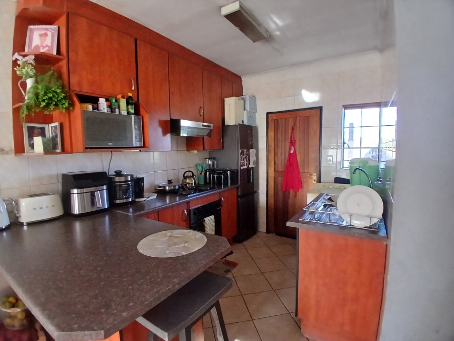 2 Bedroom Property for Sale in Elspark Gauteng