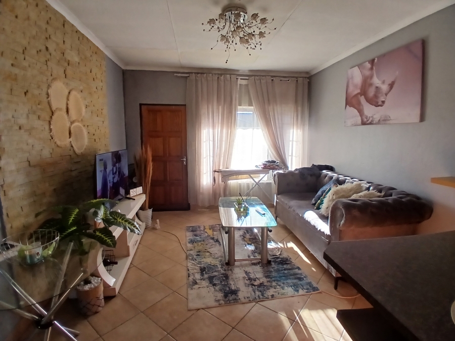 2 Bedroom Property for Sale in Elspark Gauteng