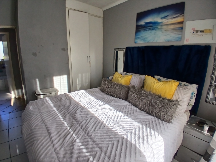2 Bedroom Property for Sale in Elspark Gauteng