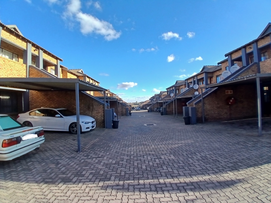 2 Bedroom Property for Sale in Elspark Gauteng