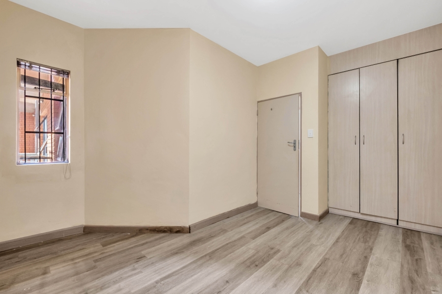 1 Bedroom Property for Sale in Richmond Gauteng