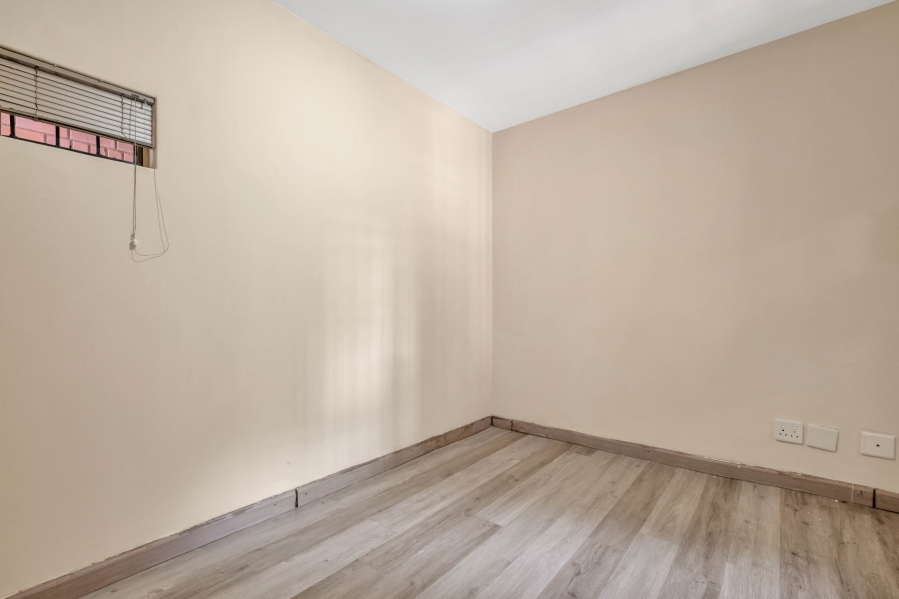 1 Bedroom Property for Sale in Richmond Gauteng