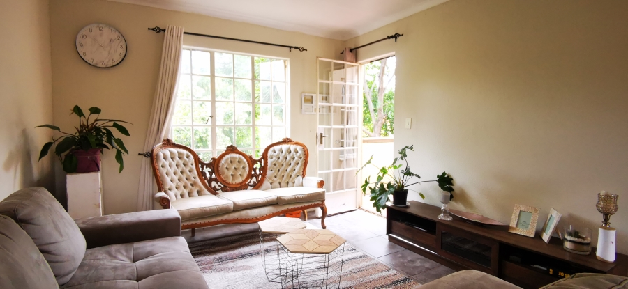 1 Bedroom Property for Sale in Paulshof Gauteng