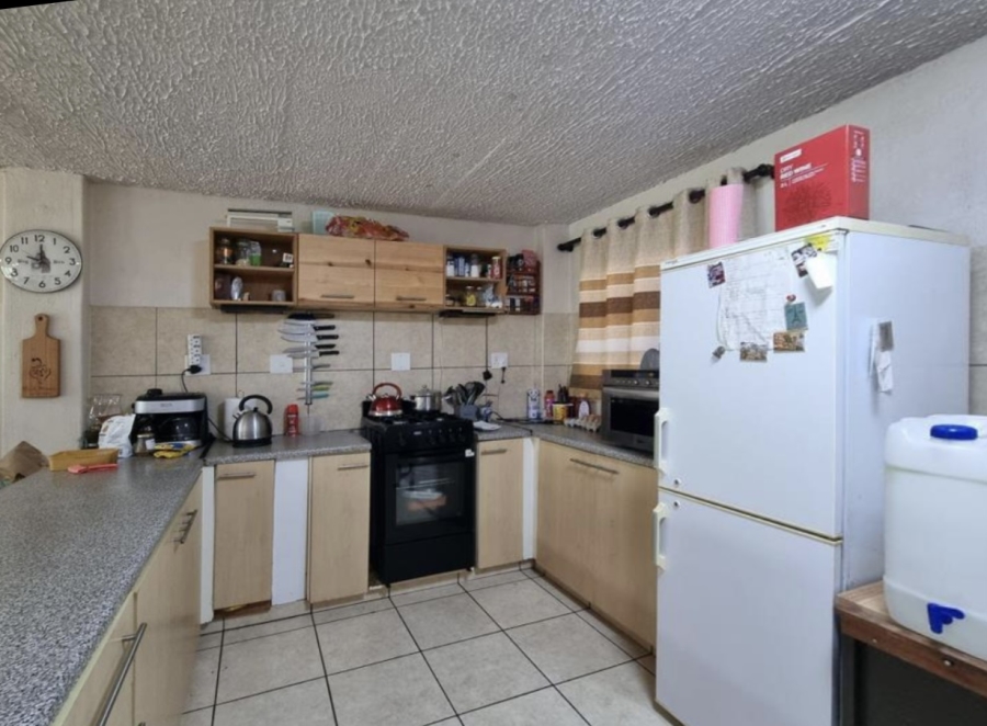 To Let 2 Bedroom Property for Rent in Silverton Gauteng