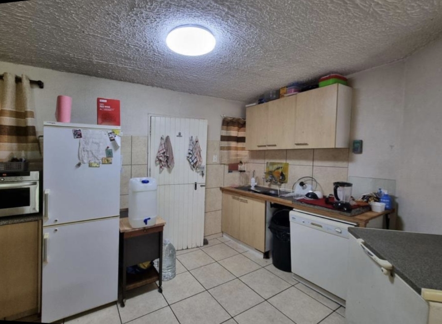 To Let 2 Bedroom Property for Rent in Silverton Gauteng