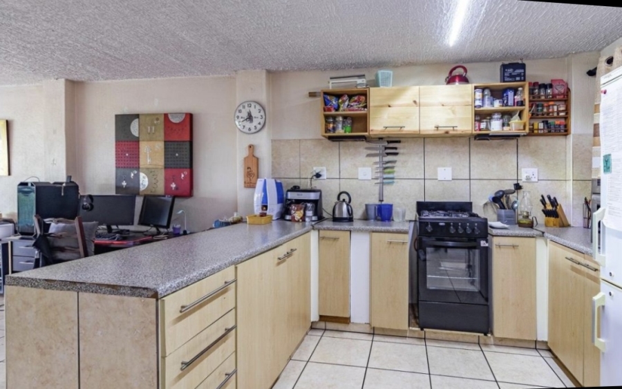 To Let 2 Bedroom Property for Rent in Silverton Gauteng