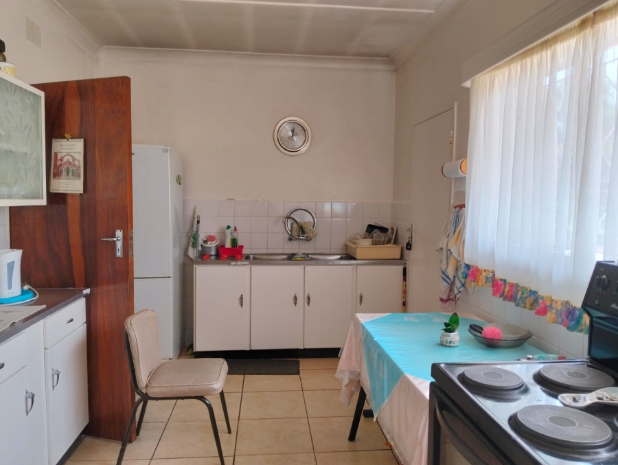 3 Bedroom Property for Sale in Strubenvale Gauteng
