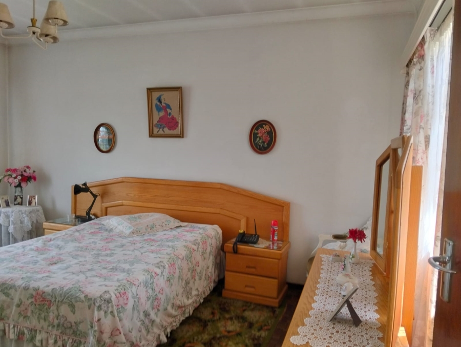 3 Bedroom Property for Sale in Strubenvale Gauteng