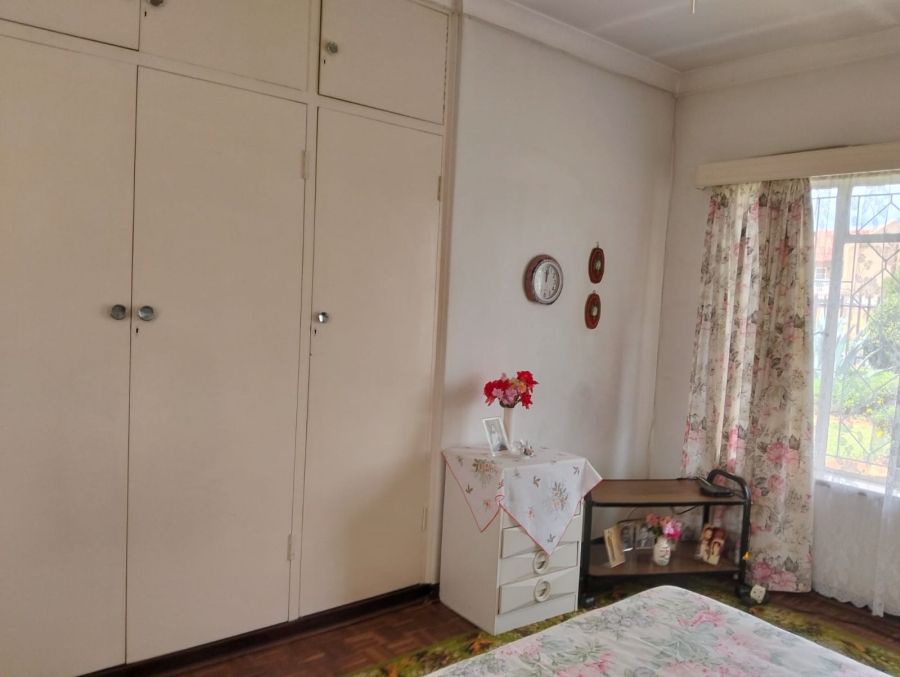 3 Bedroom Property for Sale in Strubenvale Gauteng