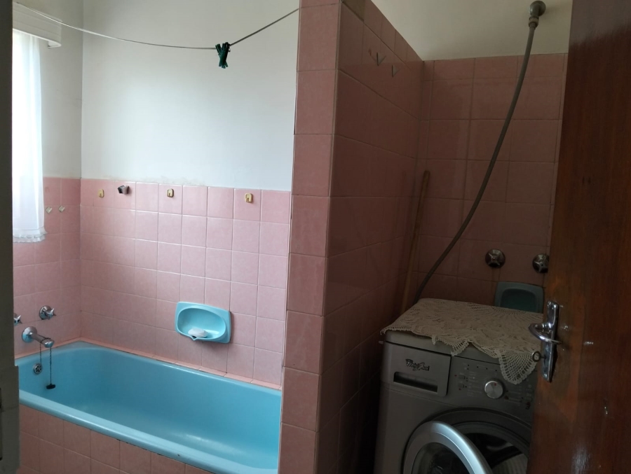 3 Bedroom Property for Sale in Strubenvale Gauteng