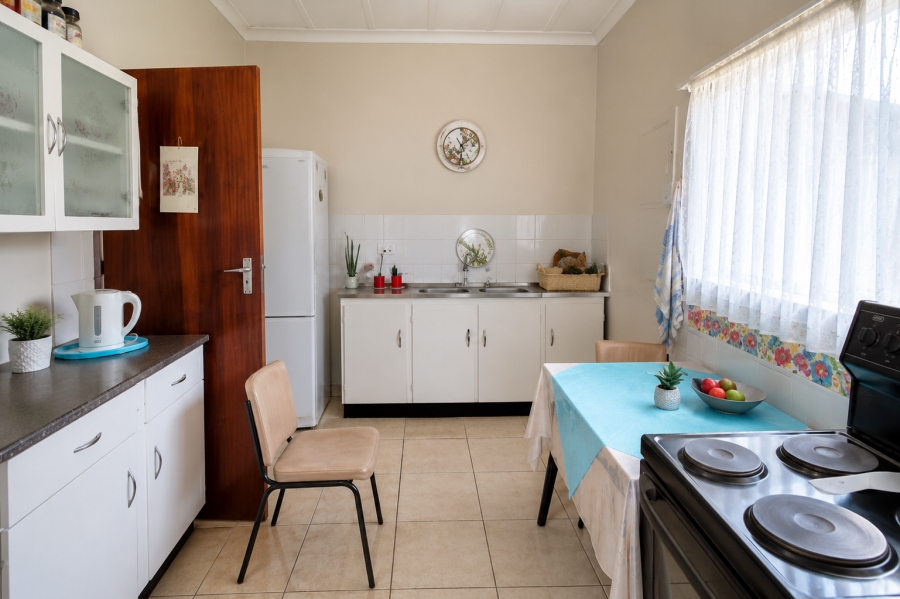 3 Bedroom Property for Sale in Strubenvale Gauteng