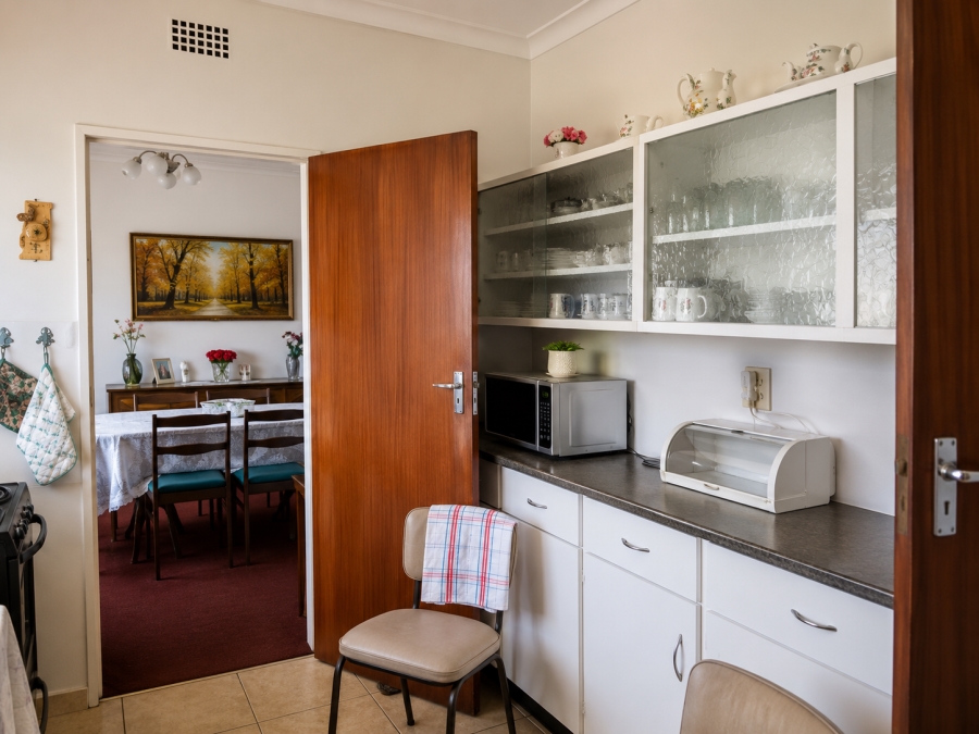 3 Bedroom Property for Sale in Strubenvale Gauteng