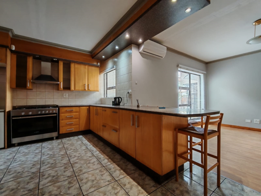 4 Bedroom Property for Sale in Three Rivers Proper Gauteng