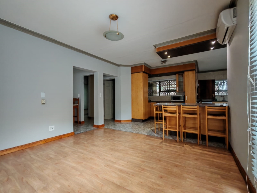 4 Bedroom Property for Sale in Three Rivers Proper Gauteng