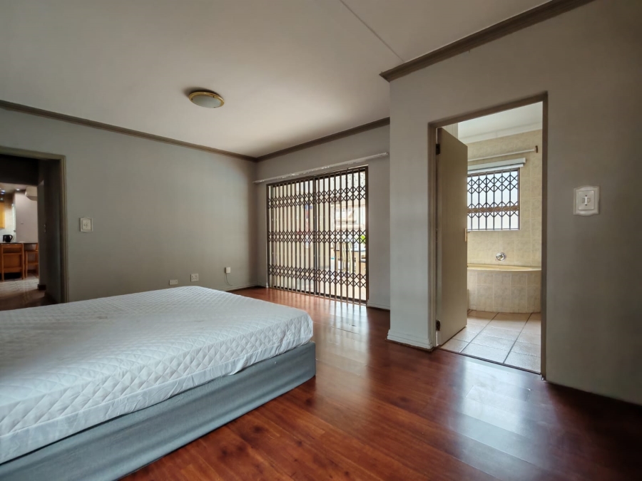 4 Bedroom Property for Sale in Three Rivers Proper Gauteng