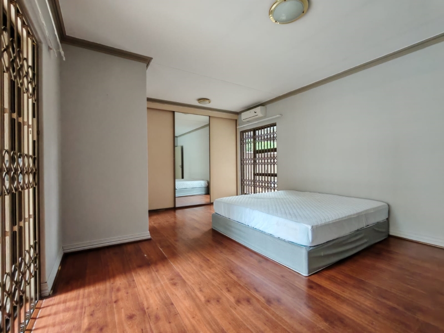 4 Bedroom Property for Sale in Three Rivers Proper Gauteng