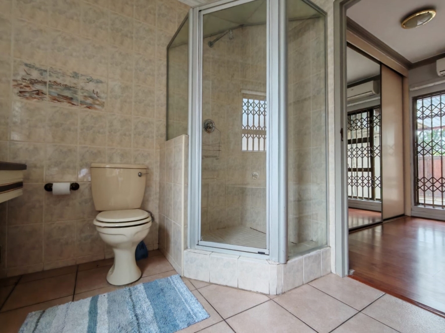 4 Bedroom Property for Sale in Three Rivers Proper Gauteng