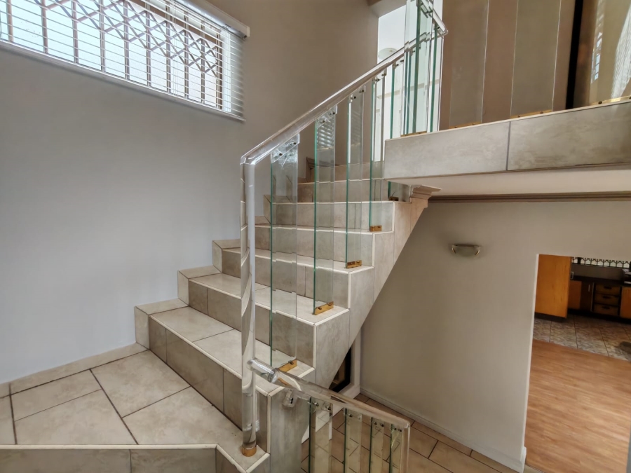 4 Bedroom Property for Sale in Three Rivers Proper Gauteng