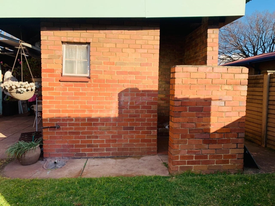 3 Bedroom Property for Sale in Vanderbijlpark CW 4 Gauteng