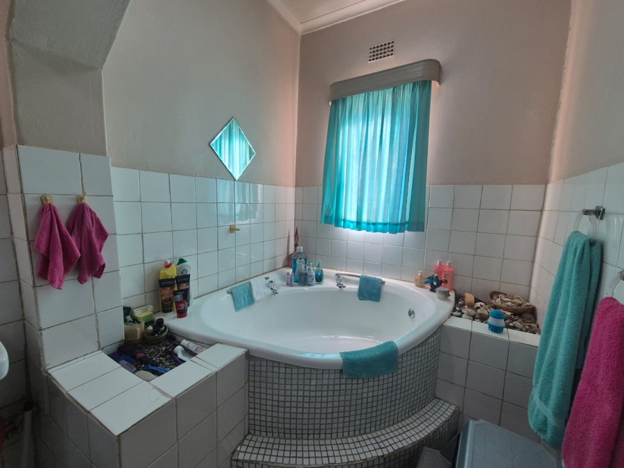 3 Bedroom Property for Sale in Sonland Park Gauteng