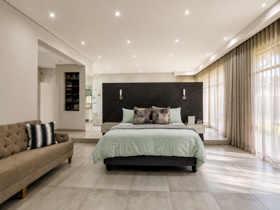 5 Bedroom Property for Sale in Three Rivers Proper Gauteng