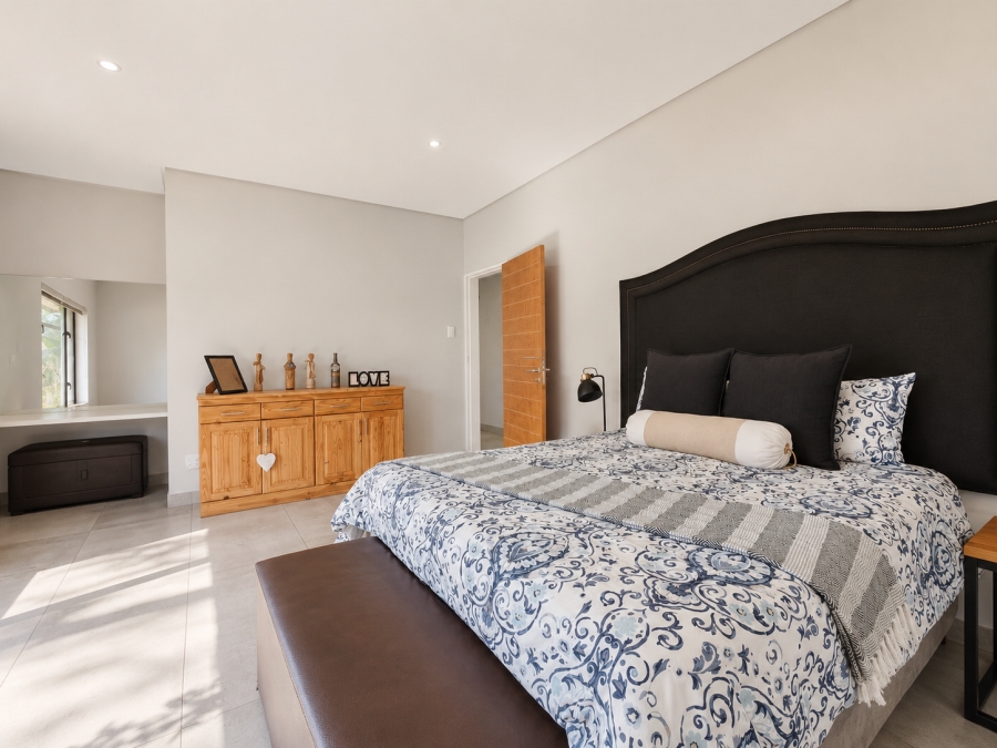 5 Bedroom Property for Sale in Three Rivers Proper Gauteng