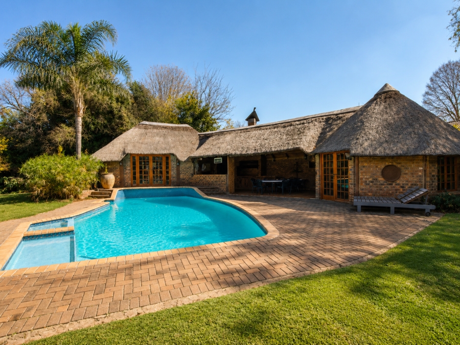 5 Bedroom Property for Sale in Three Rivers Proper Gauteng