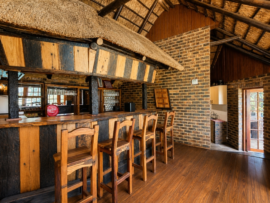 5 Bedroom Property for Sale in Three Rivers Proper Gauteng