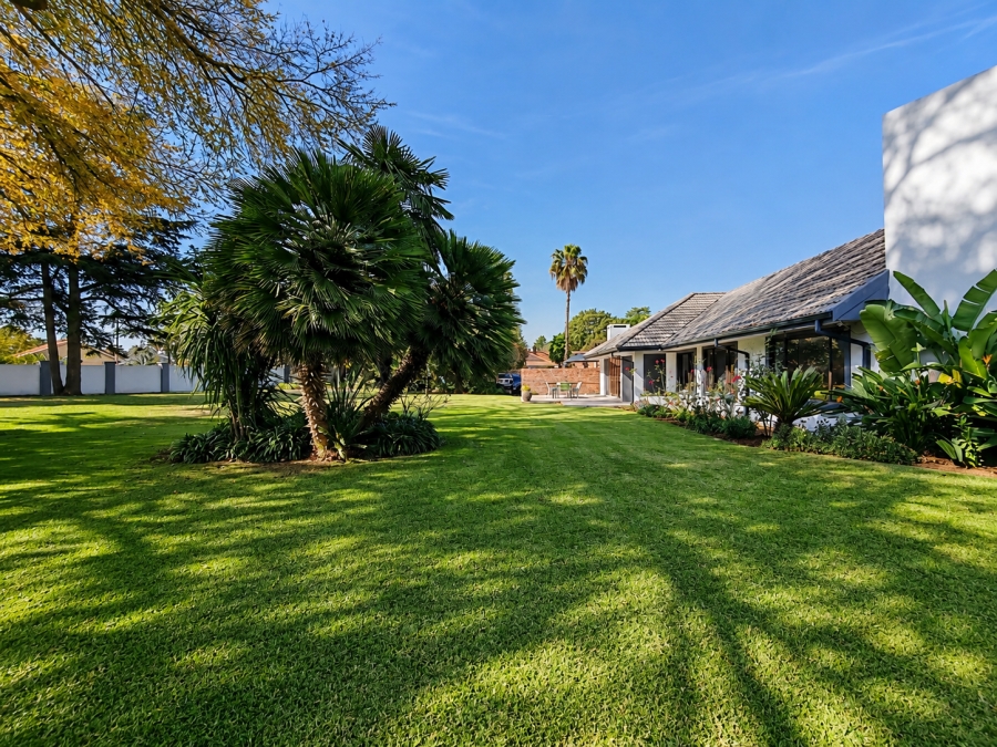 5 Bedroom Property for Sale in Three Rivers Proper Gauteng