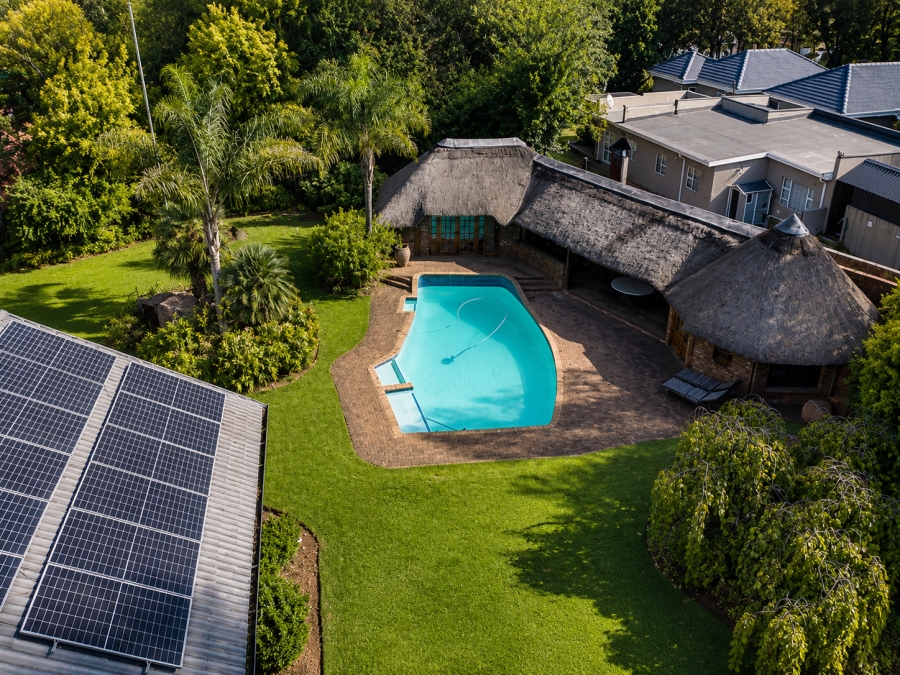 5 Bedroom Property for Sale in Three Rivers Proper Gauteng