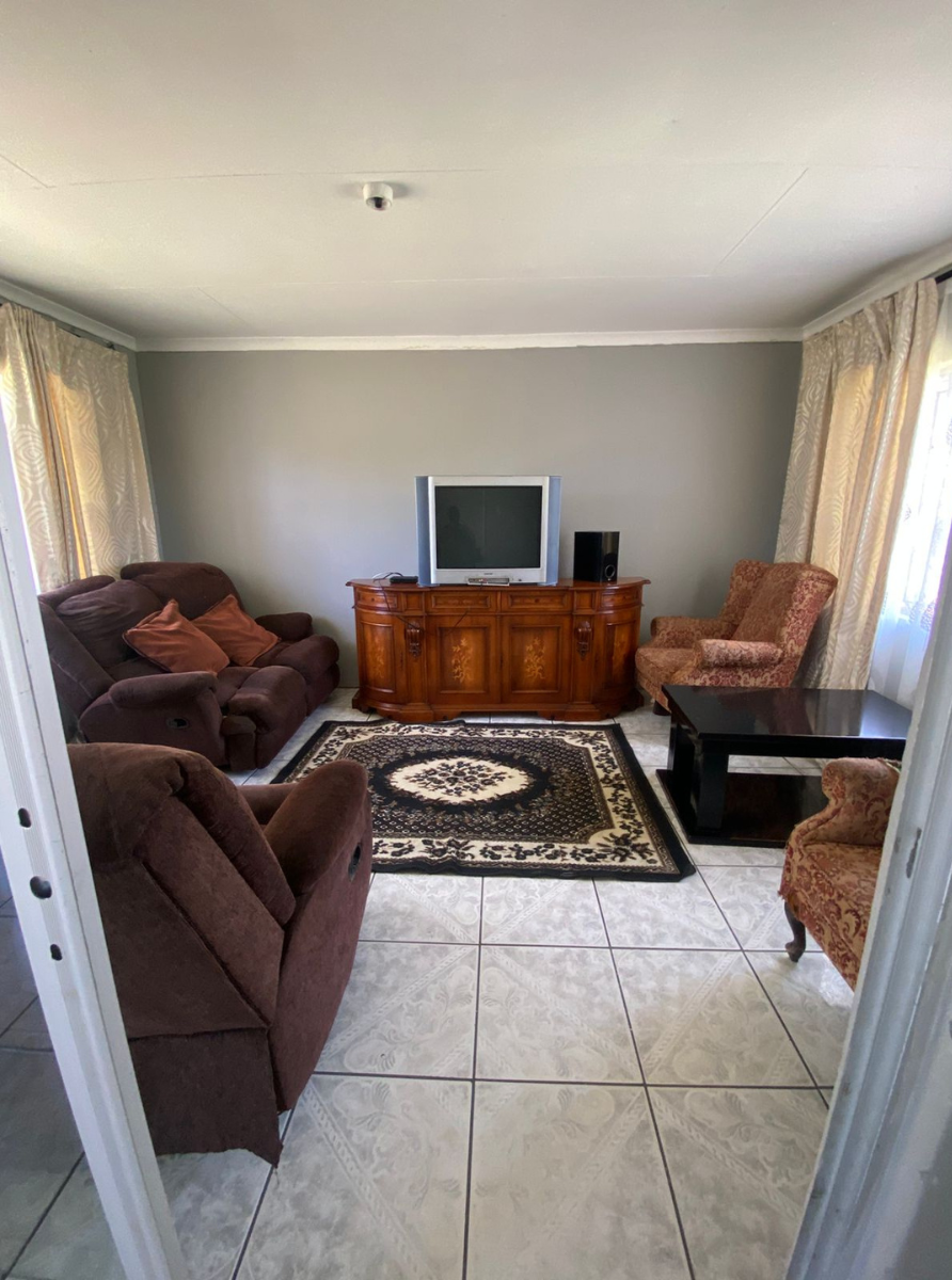 8 Bedroom Property for Sale in Bedworth Park Gauteng