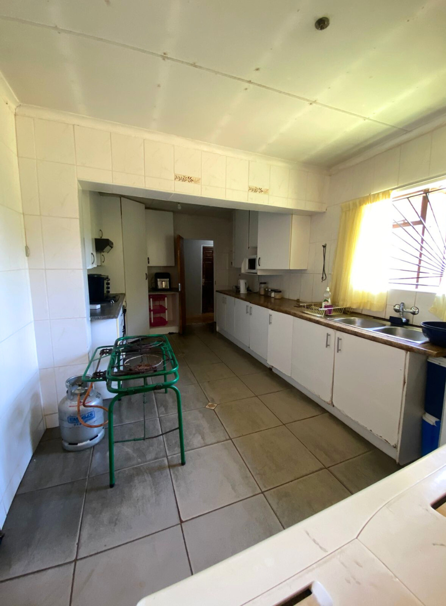 8 Bedroom Property for Sale in Bedworth Park Gauteng