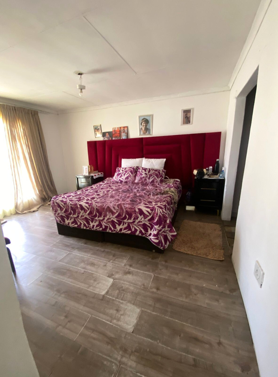 8 Bedroom Property for Sale in Bedworth Park Gauteng