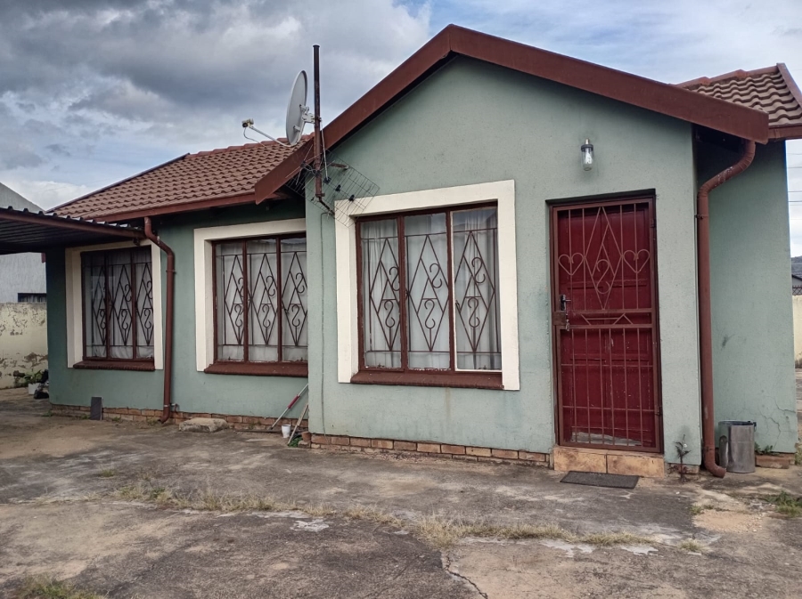 To Let 3 Bedroom Property for Rent in Danville Gauteng